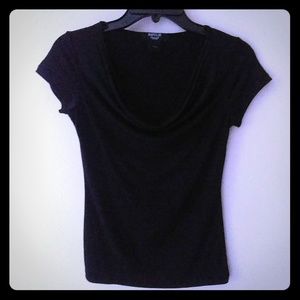 Short-sleeved top